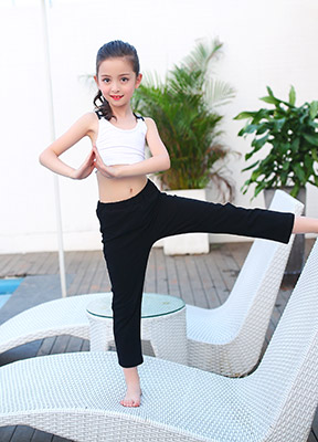 儿童模特-女童瑜伽服平面拍摄