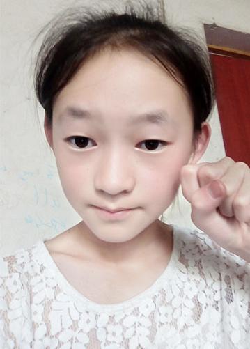 儿童模特-李妍妮