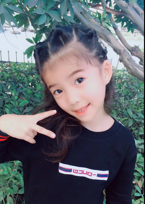 模特-