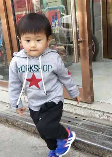 模特-