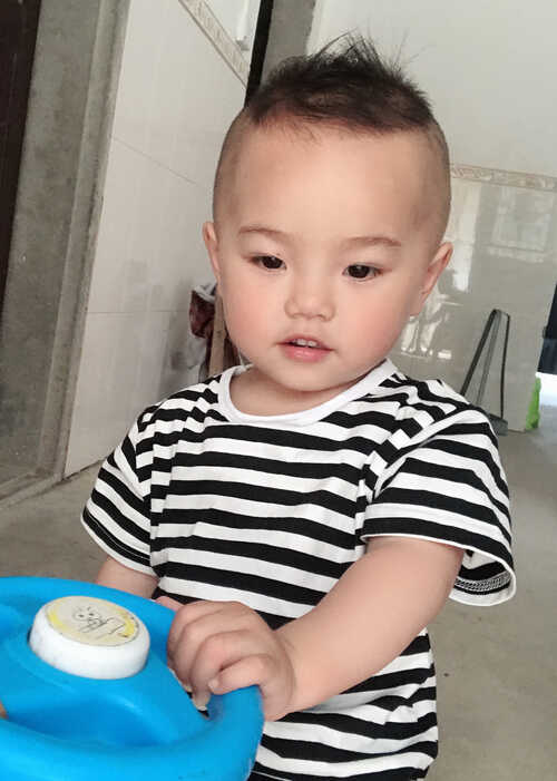 模特-