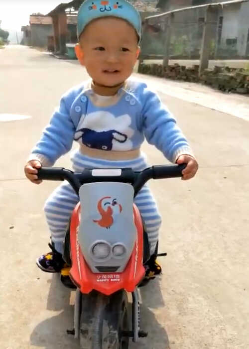 模特-