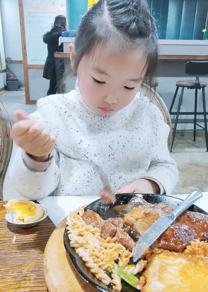 模特-