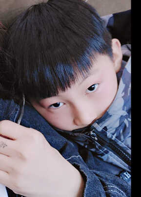 模特-