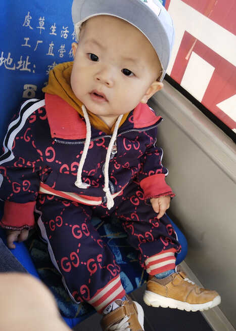 模特-