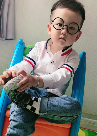 模特-
