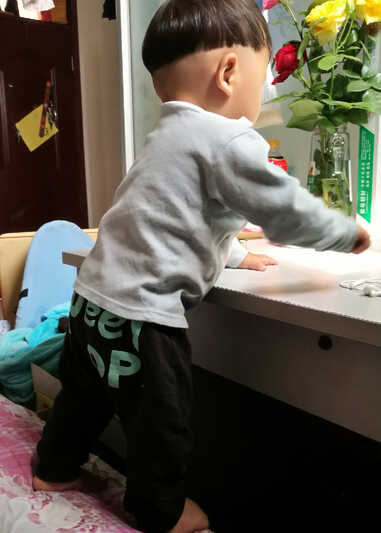 模特-