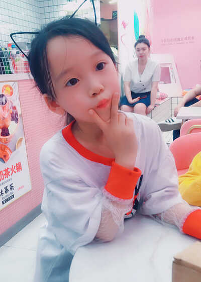 模特-