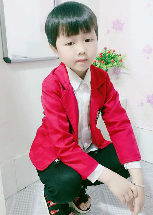 模特-