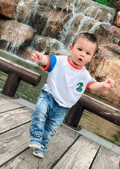 模特-