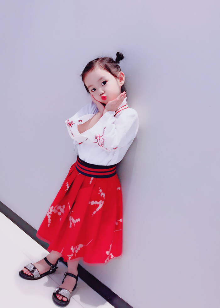 模特-