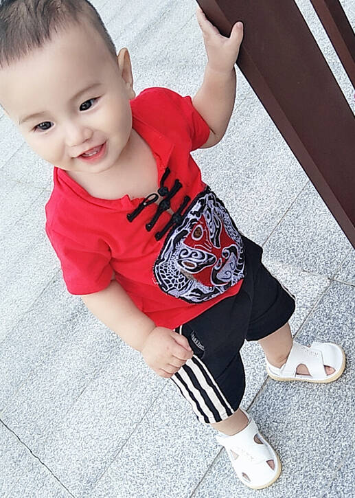 模特-