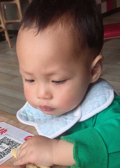 模特-