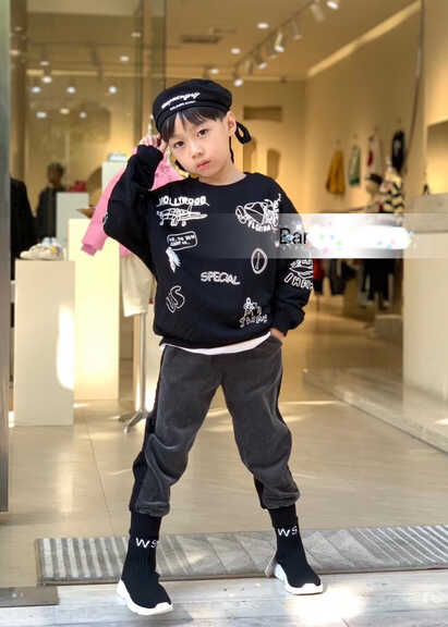 模特-