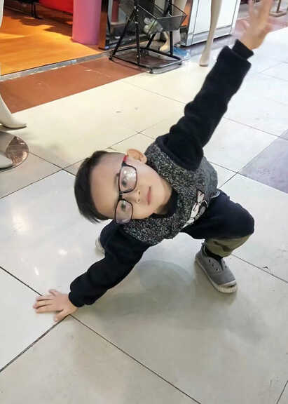 模特-