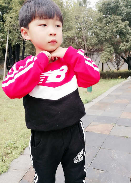 模特-