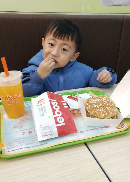 模特-