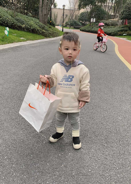 模特-