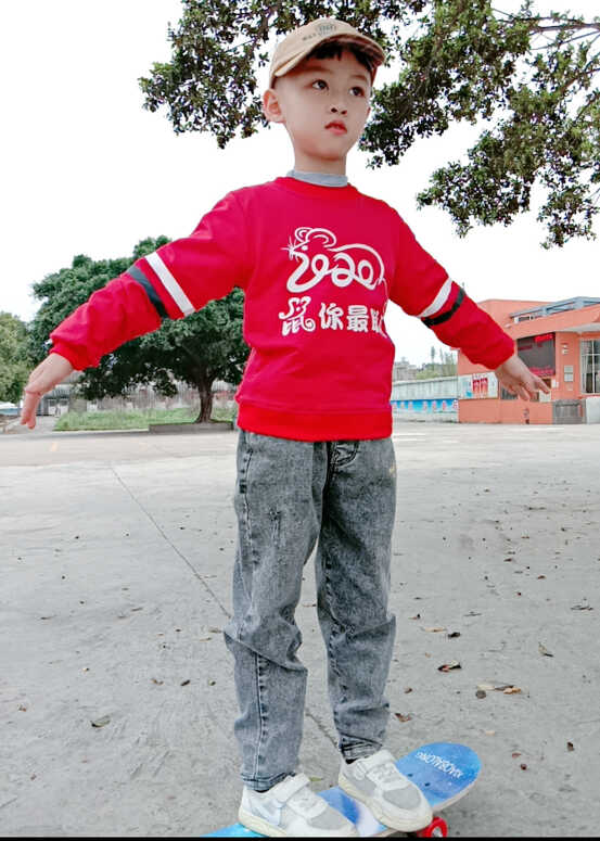 模特-