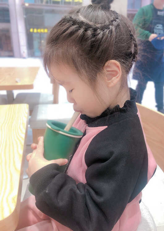 模特-