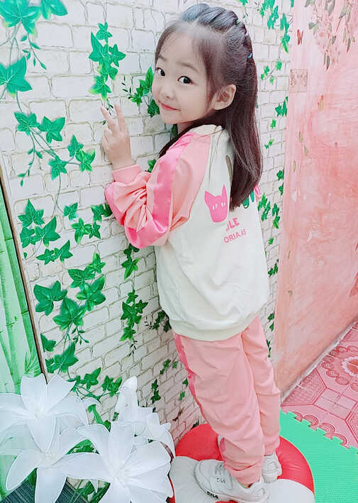 模特-