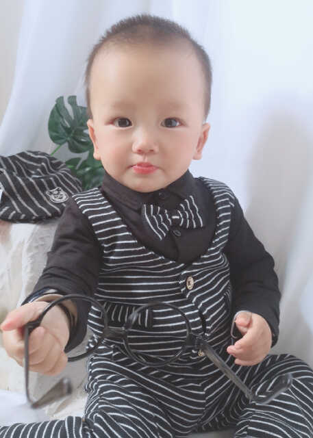 模特-