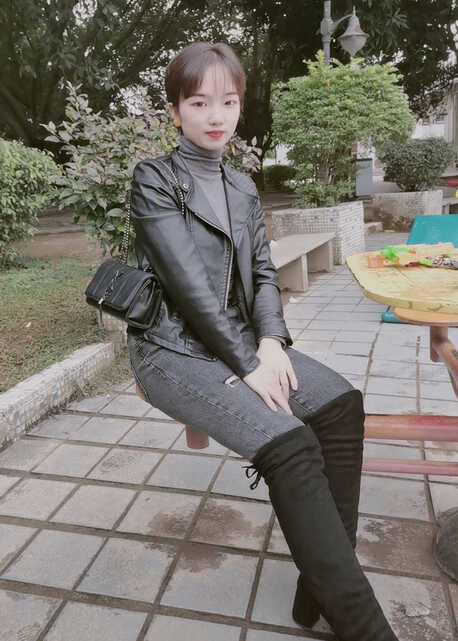 模特-