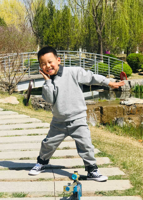 模特-