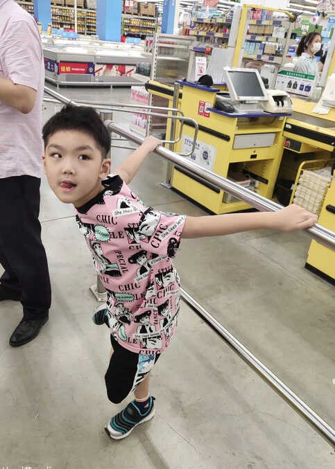 模特-