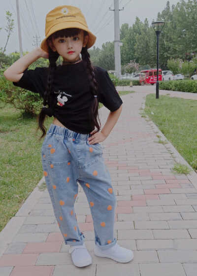 模特-