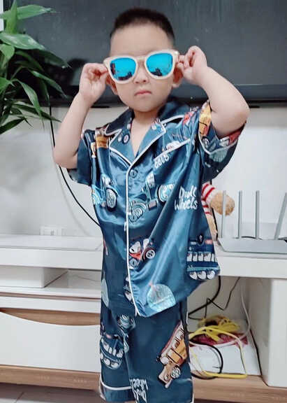 模特-