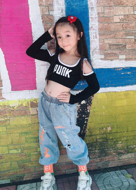 模特-