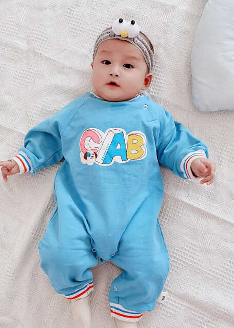 模特-