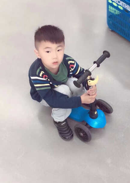 模特-