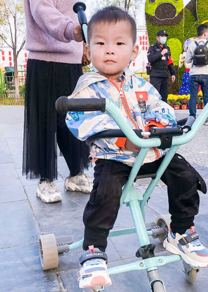模特-