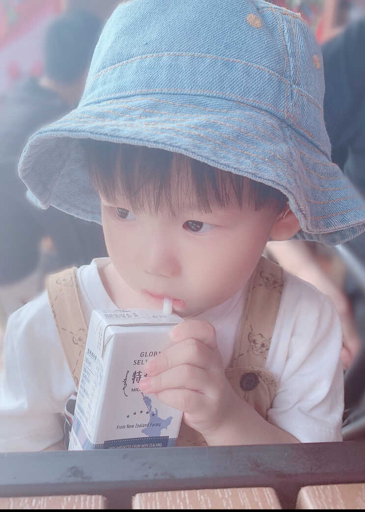 模特-