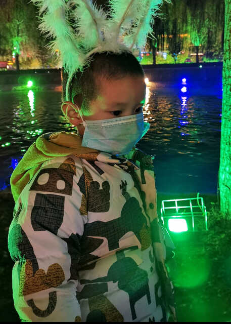 模特-