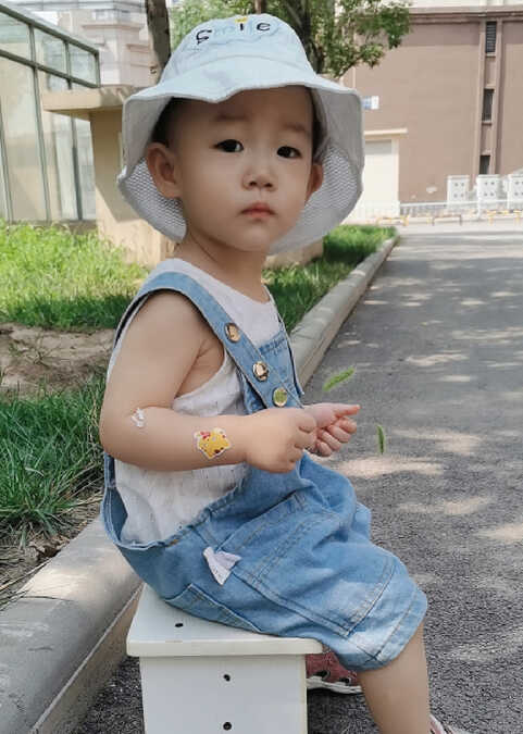 模特-