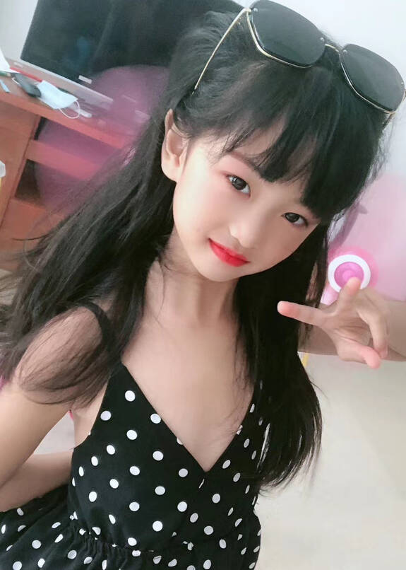 模特-