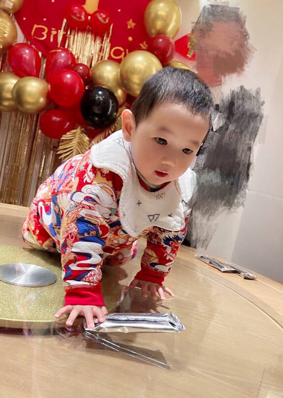 模特-