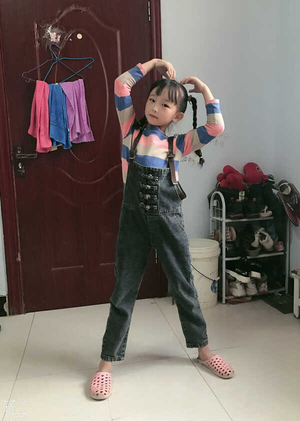 模特-