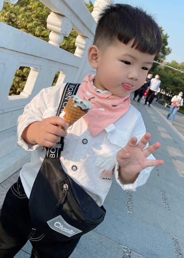 模特-