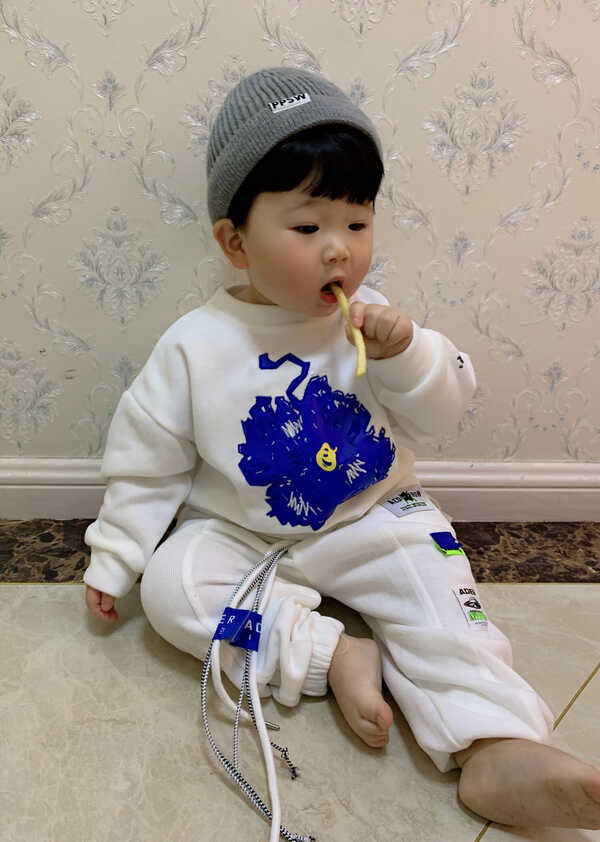 模特-