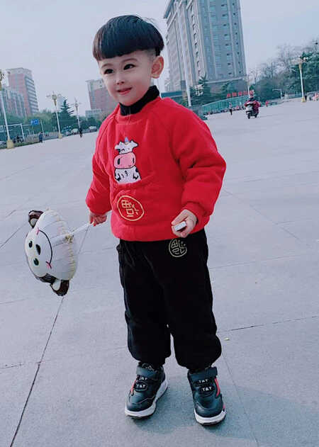 模特-