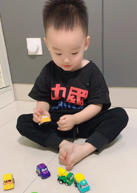 模特-