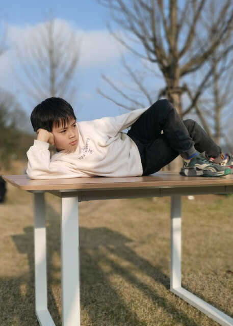 模特-