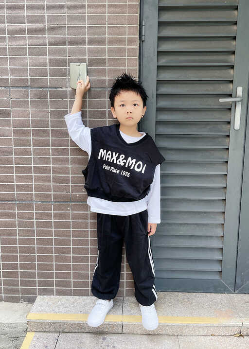 模特-