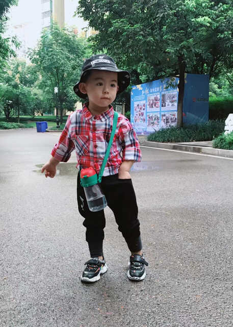 模特-