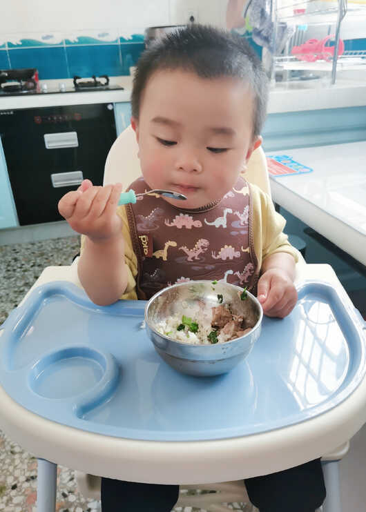 模特-