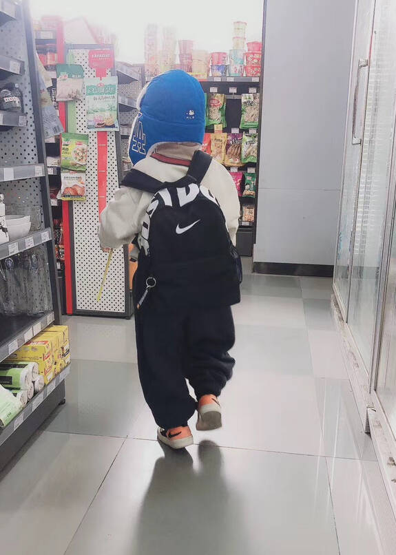 模特-